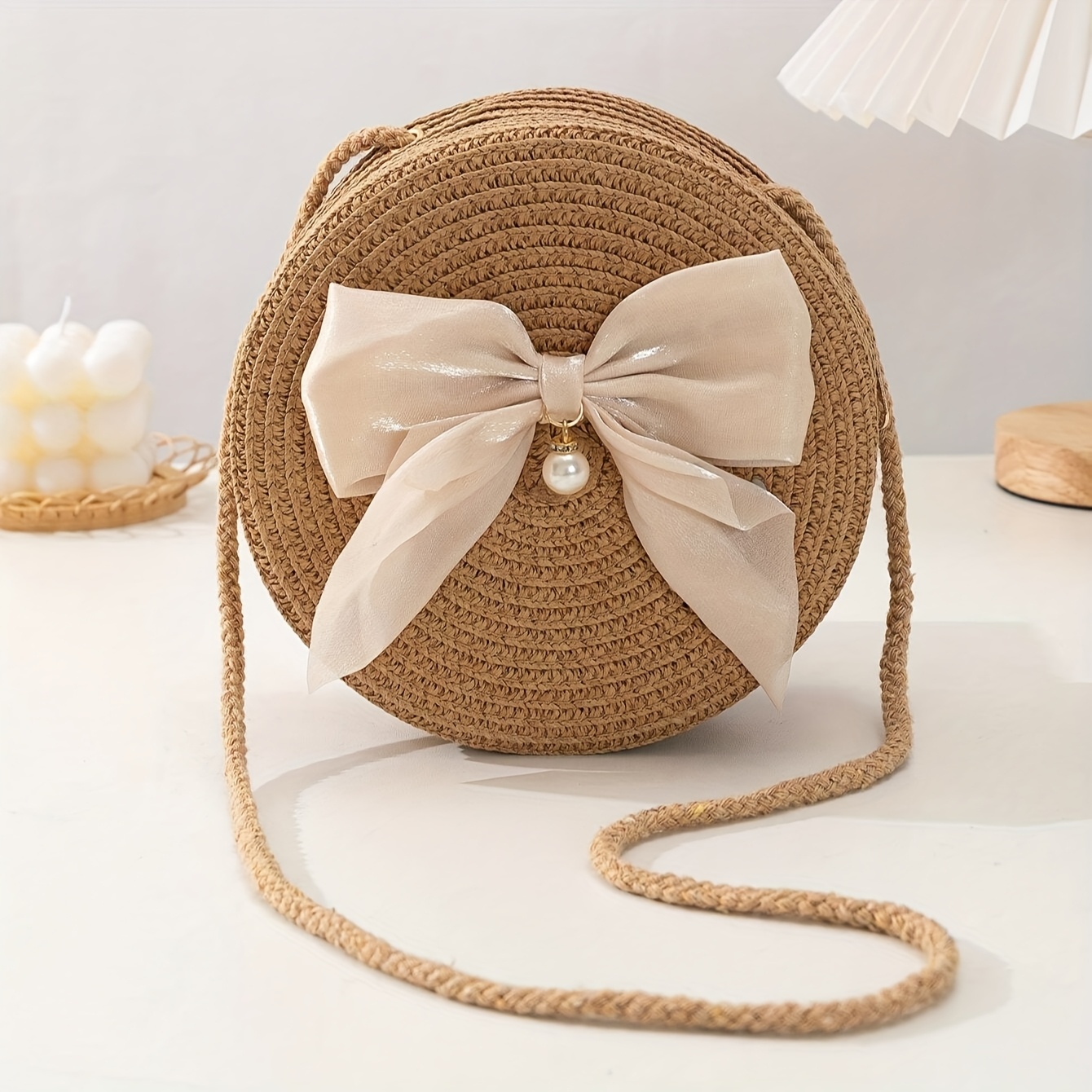 Elegant Round Straw Crossbody  - Interior Design Style avis et prix